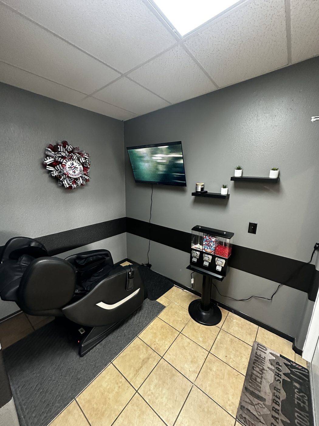Massage chair nook at The Razor's Edge